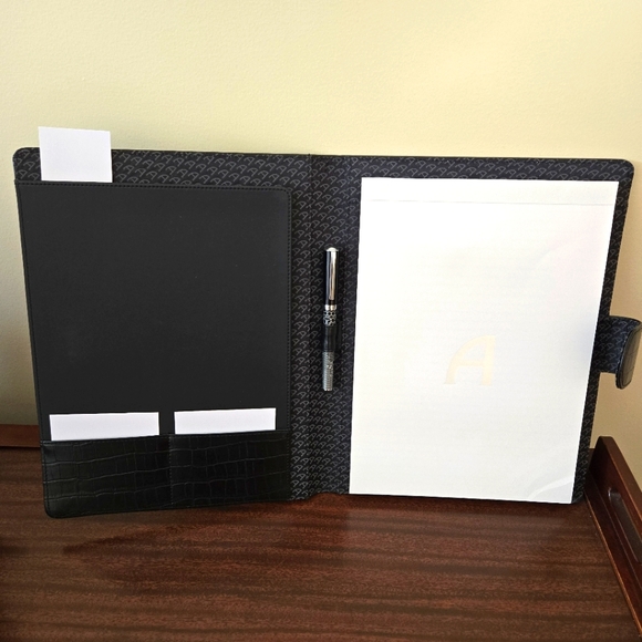 Luxury Executive Grey Croc Noir Note Pad & Alder Ballpoint Pen, 11.5" x 8.5" - Picture 2 of 16